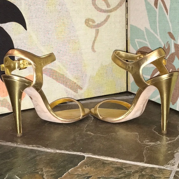 Ralph Lauren Collection Gold Sandals - Picture 4 of 6
